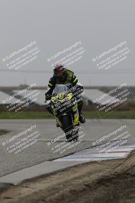 media/Nov-29-2025-TrackDaz (Sat) [[10ae2d9bce]]/C Group/Session 4 (Wheelie Bump)/